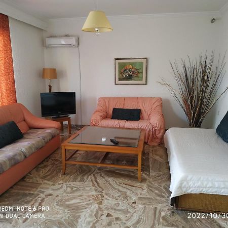 Avra Apartment Artemida  Exterior photo